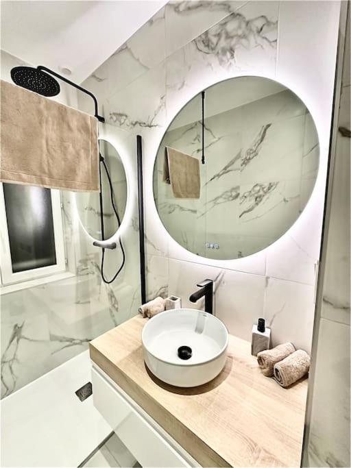 L'Eclat Prestigieux : Quartier Henriville Amiens Extérieur photo